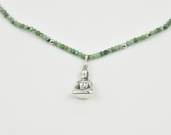 Buddha necklace a la Crime Inspector in emerald