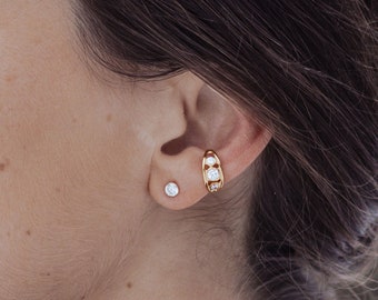 Zirconia ear clamp in gold Tati earring