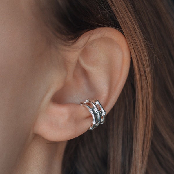 Rustic ear cuff silver