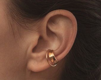 Kleiner Earcuff in Silber und Gold ELIANE