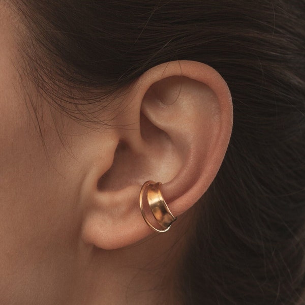 Kleiner Earcuff in Silber und Gold ELIANE