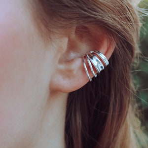 Small ear cuff LAURINA