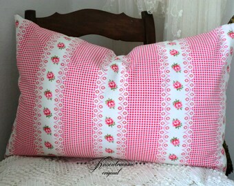 Vintage * upcycling pillow cover * rose pillow * decorative pillow * vintage farm fabric * rose pattern * pink-white