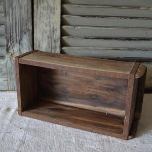 Alte Ziegelform, Holzkiste mit Beschlag, Aufbewahrung, shabby, Vintage, Brocante