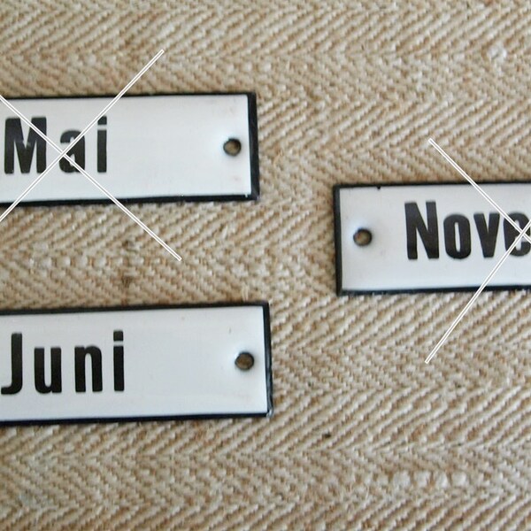 Altes Emailleschild, Monat, Regalschild, Enamel, antik, shabby, Vintage, Brocante