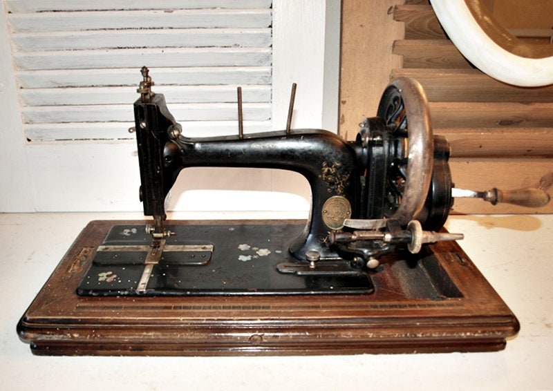 Vintage Kayser Sewing Machine, Rare Sewing Machine, Portable