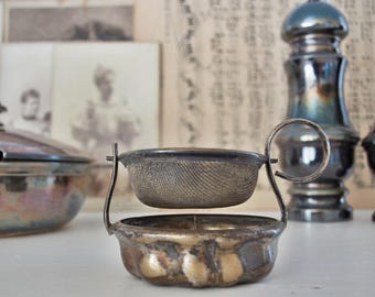 Colador de té antiguo chapado en plata, estilo Art Déco, giratorio, tamiz, vintage, de segunda mano.