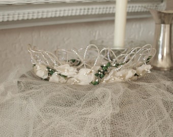 SET: old bridal veil with bridal crown, bridal wreath, headdress, tulle, bridal, antique, 50s, shabby, vintage, brocante