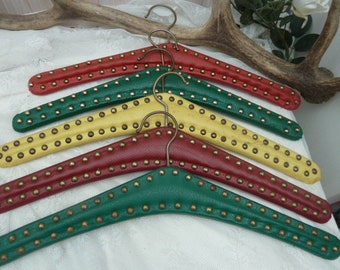 60/70s hangers, 5 pieces