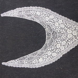 antique lace collar, Plauener lace