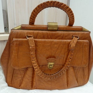 noble leather bag of the 50s image 1