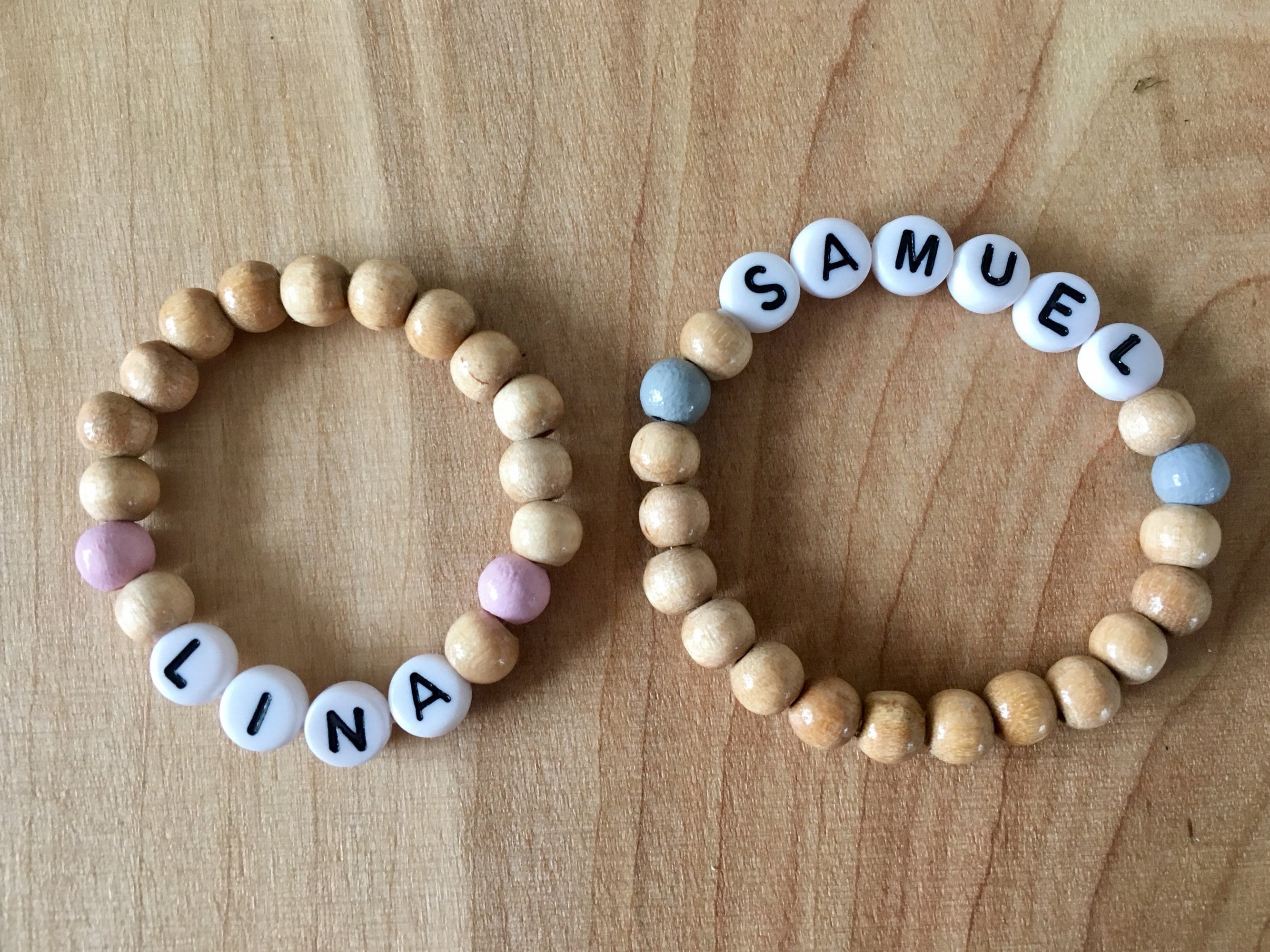 Baby and child bracelet made of wooden beads