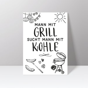 Postkarte "Mann mit Grill sucht Mann mit Kohle" für LGBT
