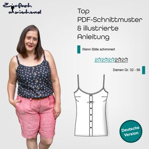 Könnte beinhalten: Eine Frau trägt ein marineblaues Tanktop mit Knopfleiste und rosa Shorts. Das Bild enthält eine Strichzeichnung eines ähnlichen Tanktops und den Text "Top PDF-Schnittmuster & illustrierte Anleitung" und "Deutsche Version."