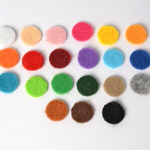 Silver pendant with felt lining (color interchangeable!) on a neck ring image 9