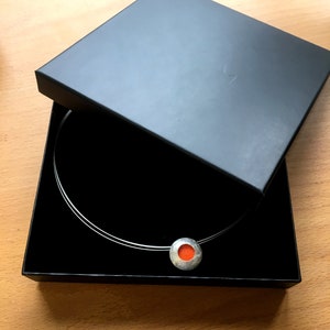 Silver pendant with felt lining (color interchangeable!) on a neck ring image 10