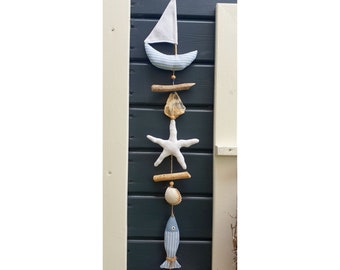 décoration estivale guirlande mobile maritime, bateau à voile, étoile de mer, coquillages, bois flotté, poisson, décoration maritime poisson en tissu, voilier