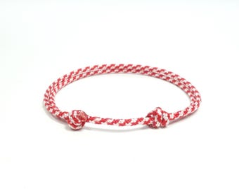 Surfer friendship bracelet for men and women. Waterproof slim paracord bracelet.