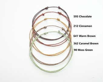 Bracciale a corda minimalista fatto a mano da uomo e da donna. Bracciale dell'amicizia regolabile unisex. Bracciale da surfista boho con corda in cera. Regalo del migliore amico.