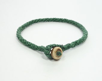 Pulsera trenzada japonesa Kumihimo para hombre y mujer. Pulsera de la amistad hecha a mano. Pulsera kimono tejida en color verde. Regalo de mejor amigo para unisex.