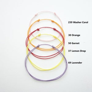 Handgemaakte minimalistische koordarmband voor heren en dames. Unisex verstelbare vriendschapsarmband. Wax string boho surfer armband. Beste vriend cadeau. afbeelding 8