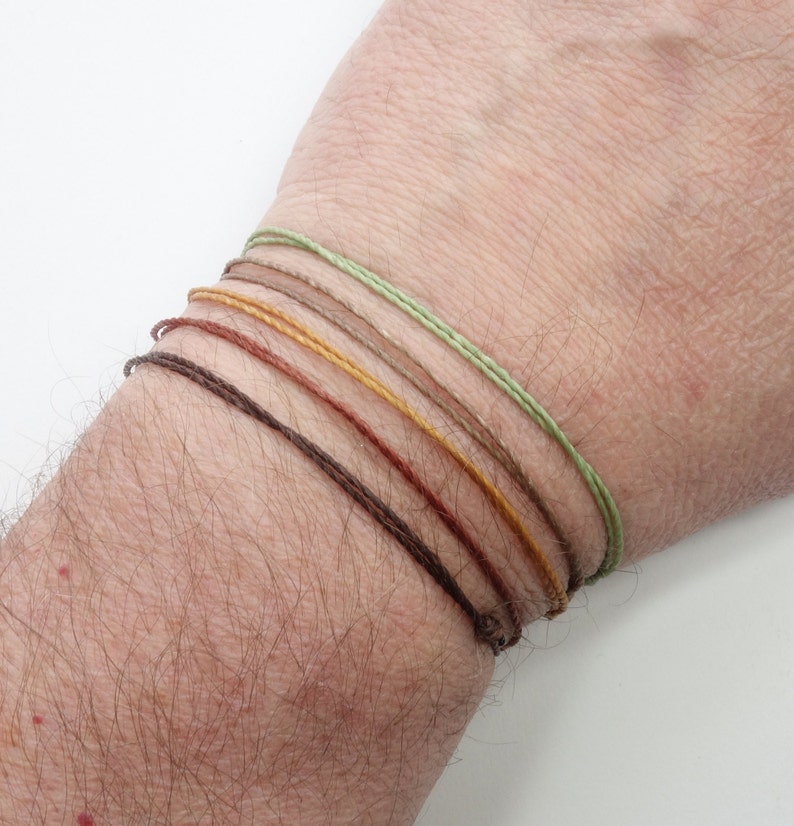 Handgemaakte minimalistische koordarmband voor heren en dames. Unisex verstelbare vriendschapsarmband. Wax string boho surfer armband. Beste vriend cadeau. afbeelding 6