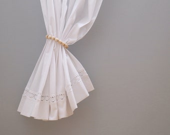 Rideau LACE - rideaux shabby chic blancs avec dentelle transparente, rubans noués en noeuds, hauteur et largeur au choix