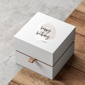 Happy Birthday Aufkleber im Set Beige | Runde Etiketten 3cm 4cm | Alles Gute zum Geburtstag | ideal für Geschenkverpackung zum Geburtstag