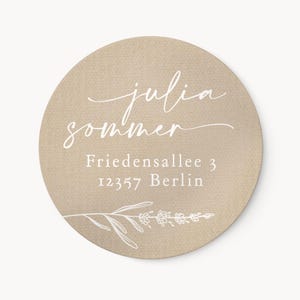 Adressaufkleber Maja im 24er Set | Runde wischfeste Etiketten mit Wunschtext Beige D 4cm | Absender für Briefpost, Geschenke, Mitbringsel