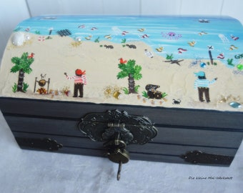 Treasure chest pirate chest hand-painted from brown wood with lock and key customizable