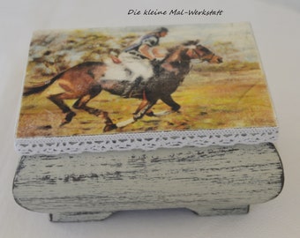 Treasure box jewelry box made of white wood with horse motif, customizable