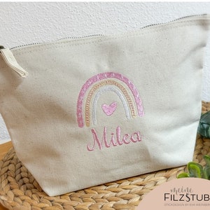 Windeltasche  Kulturbeutel  Kosmetiktasche beige personalisierbar mit Name und Regenbogen oder Wunschmotiv Geschenk Geburt Geschenk