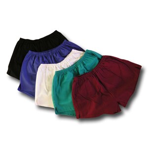 Pode incluir: Cinco pares de cal&ccedil;&otilde;es em diferentes cores: preto, azul, branco, verde e bord&ocirc;. Os cal&ccedil;&otilde;es s&atilde;o feitos de um tecido macio e confort&aacute;vel e t&ecirc;m uma cintura el&aacute;stica.