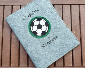 Zeugnismappe aus Wollfilz mit Fußball und Name