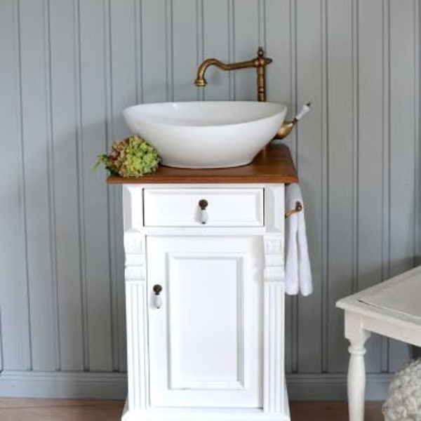 Lavabo invité, petite vasque avec meuble vasque, meuble salle de bain style campagne, vintage shabby chic, vasque à poser, nostalgie