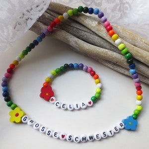 Collar y pulsera infantil, HERMANA MAYOR, conjunto de joyas, elástico, cuentas de madera, 6 mm, flores, arcoiris, colorido, nombre deseado, aprender colores