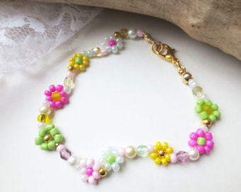 Gänseblümchen Armband, Glasperlen, Glas, Glücksbringer, fröhlich bunt, pink, grün, weiß, gelb, individuell, Hippie, Sommer, Daisy, 19cm