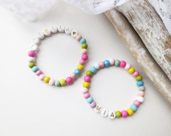 1 piece of pastel-colored colorful children's bracelet with name, name bracelet, wooden beads, desired name, customizable, elastic, party bag
