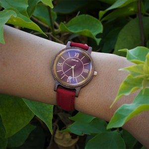 Reloj de pulsera de madera para mujer Rosenbach nogal rubí hecho a mano de forma natural, envío gratuito, antialérgico, sin níquel, idea de regalo especial imagen 2