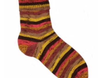 Wollsocken, im Wunsch Design handgestrickt und in allen Größen auf Bestellung gestrickt