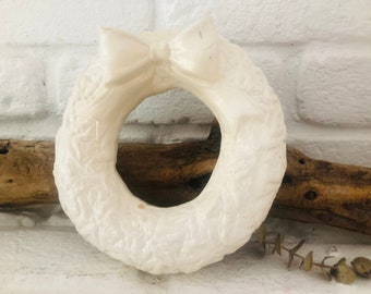 France *simple decorative wreath wall wreath wreath wall relief cream white ceramic*