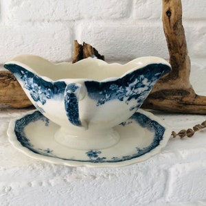 England ancient gravy boat sauce bowlporcelain Skandi hygge image 1