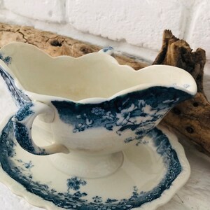 England ancient gravy boat sauce bowlporcelain Skandi hygge image 2