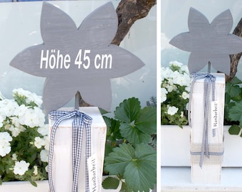 Holzstele mit BLUME, 45 x 18 cm, shabby chic