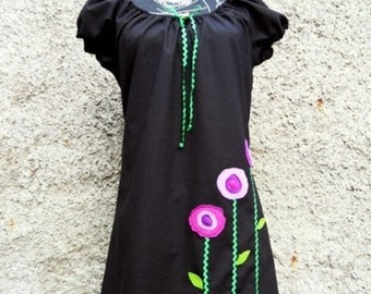 Blumenkleid Stiefelkleid schwarz  Blume