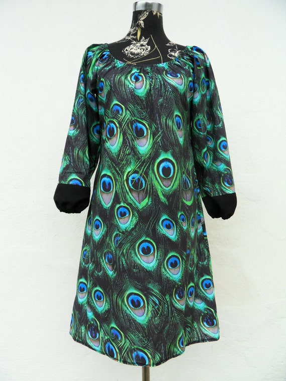 green feather print dress Peacock Feather Geisha Tiered Cotton Maxi Dress main image 1