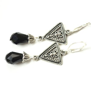 Earrings - Triangle Black