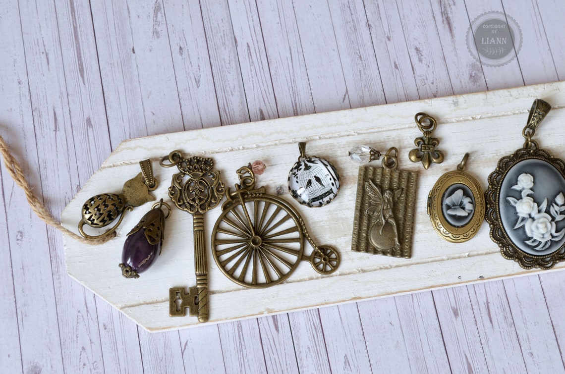 From 350 Euro Single pieces / Limited Chain pendant Etsy