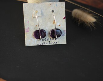 Boucles d'oreilles créoles avec perle de verre en lavande transparente, 925 cintre forgé à la main pièces uniques 1 paire