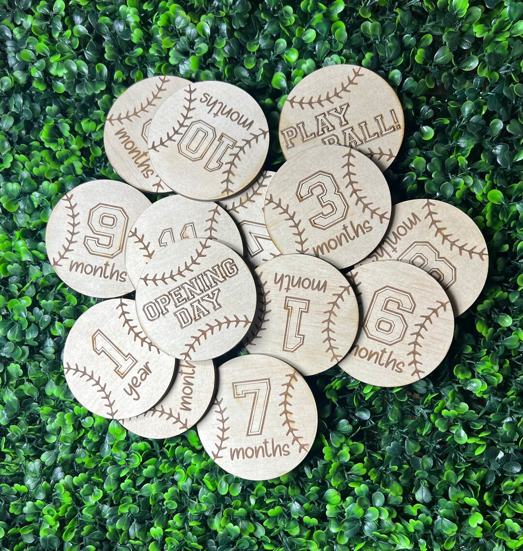 Wooden Monthly Milestone Discs for Baby Photos | Engraved Wood Monthly ...